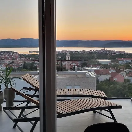 View Penhouse Apartment